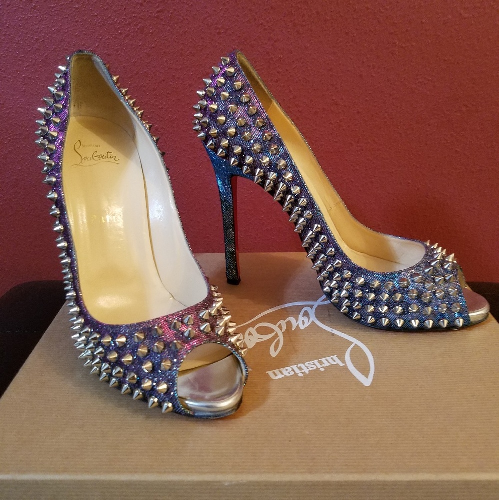 Authentic Christian Louboutin Flo Spike Lame 120